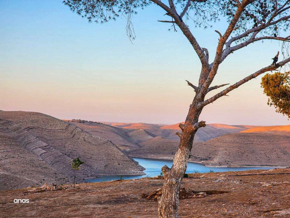Готель Wadi Al-Wala View Camp Мадаба Екстер'єр фото