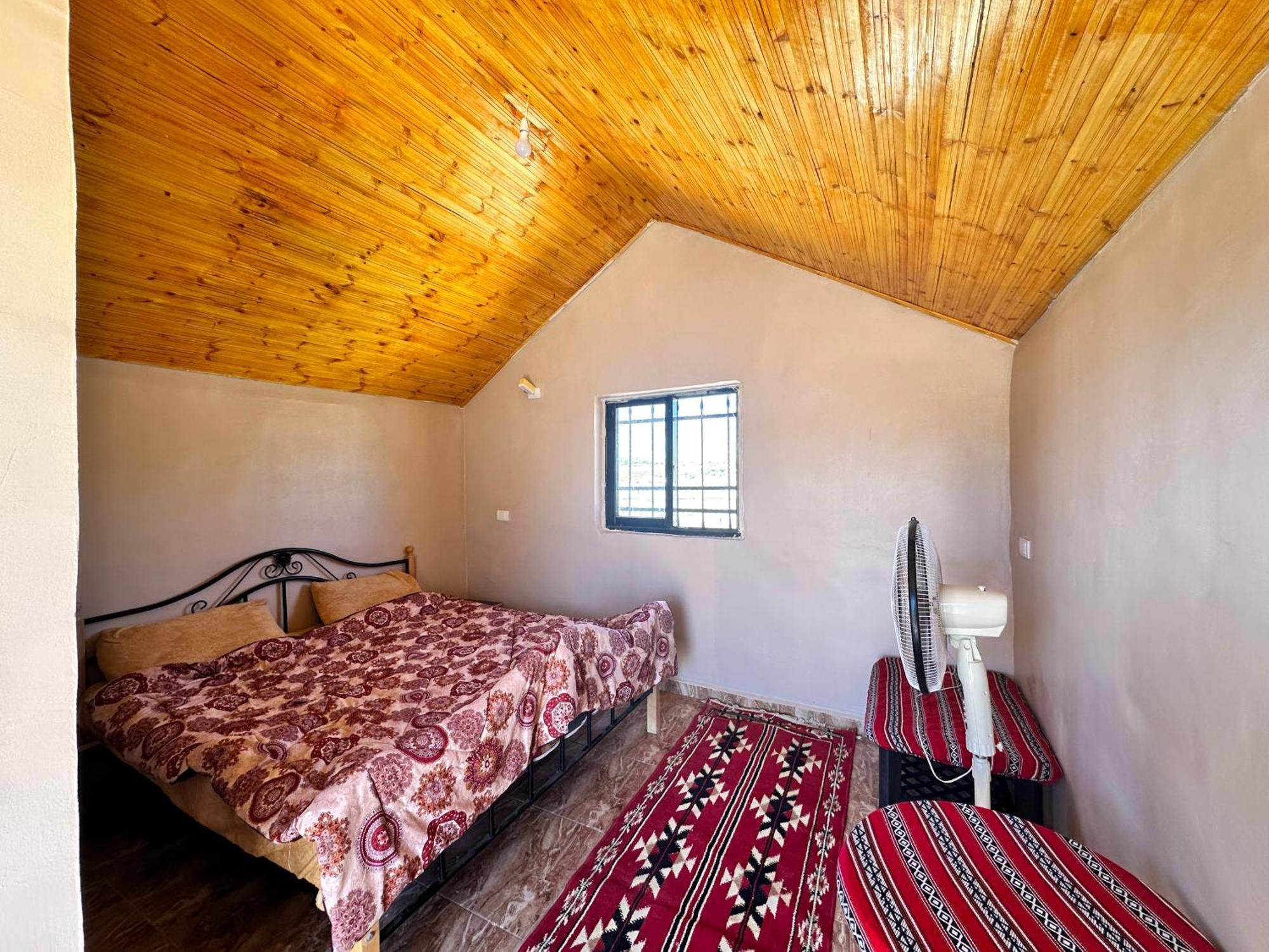 Готель Wadi Al-Wala View Camp Мадаба Екстер'єр фото