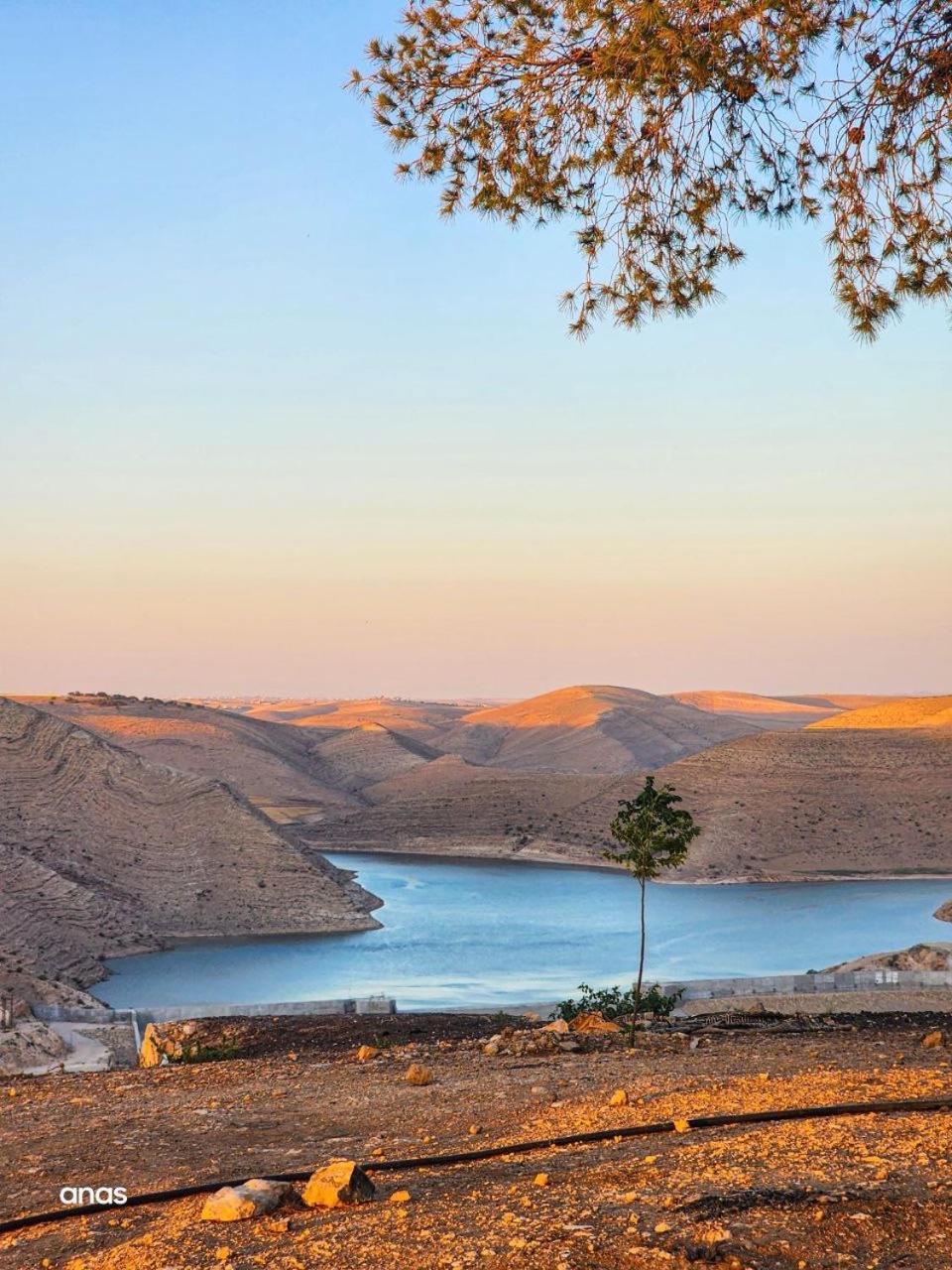 Готель Wadi Al-Wala View Camp Мадаба Екстер'єр фото