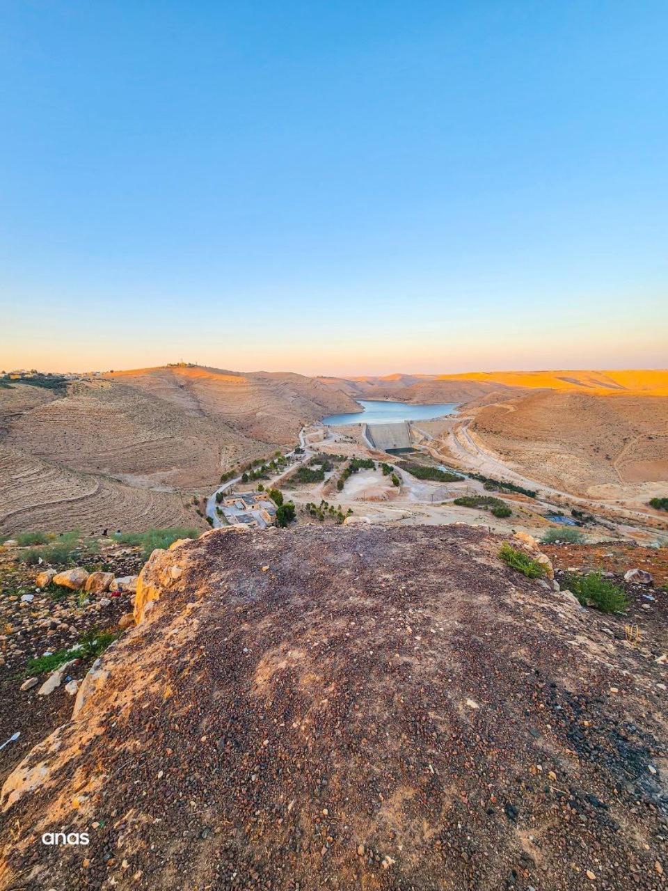 Готель Wadi Al-Wala View Camp Мадаба Екстер'єр фото